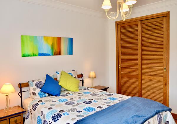 Master Bedroom In Rental Apartment In Sao Martinho Do Porto
