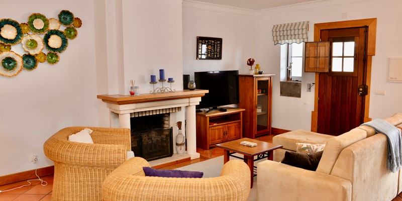 Rental Apartment In Sao Martinho Do Porto With Comfortable Lounge With Free Wi Fi
