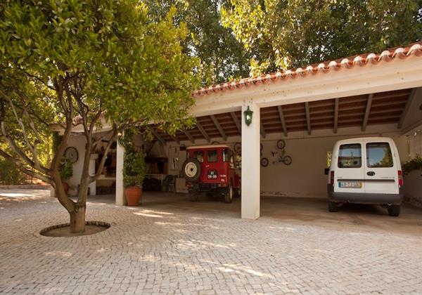 Parking Area In Quinta Da Barreira