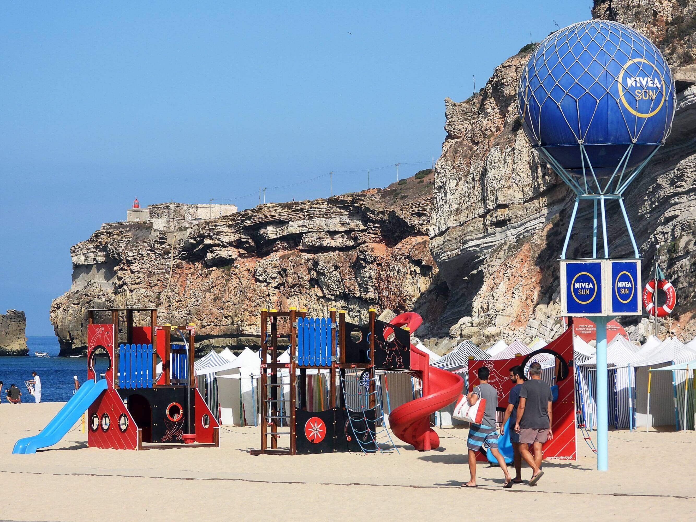 Oro & Nero: Encantos Home