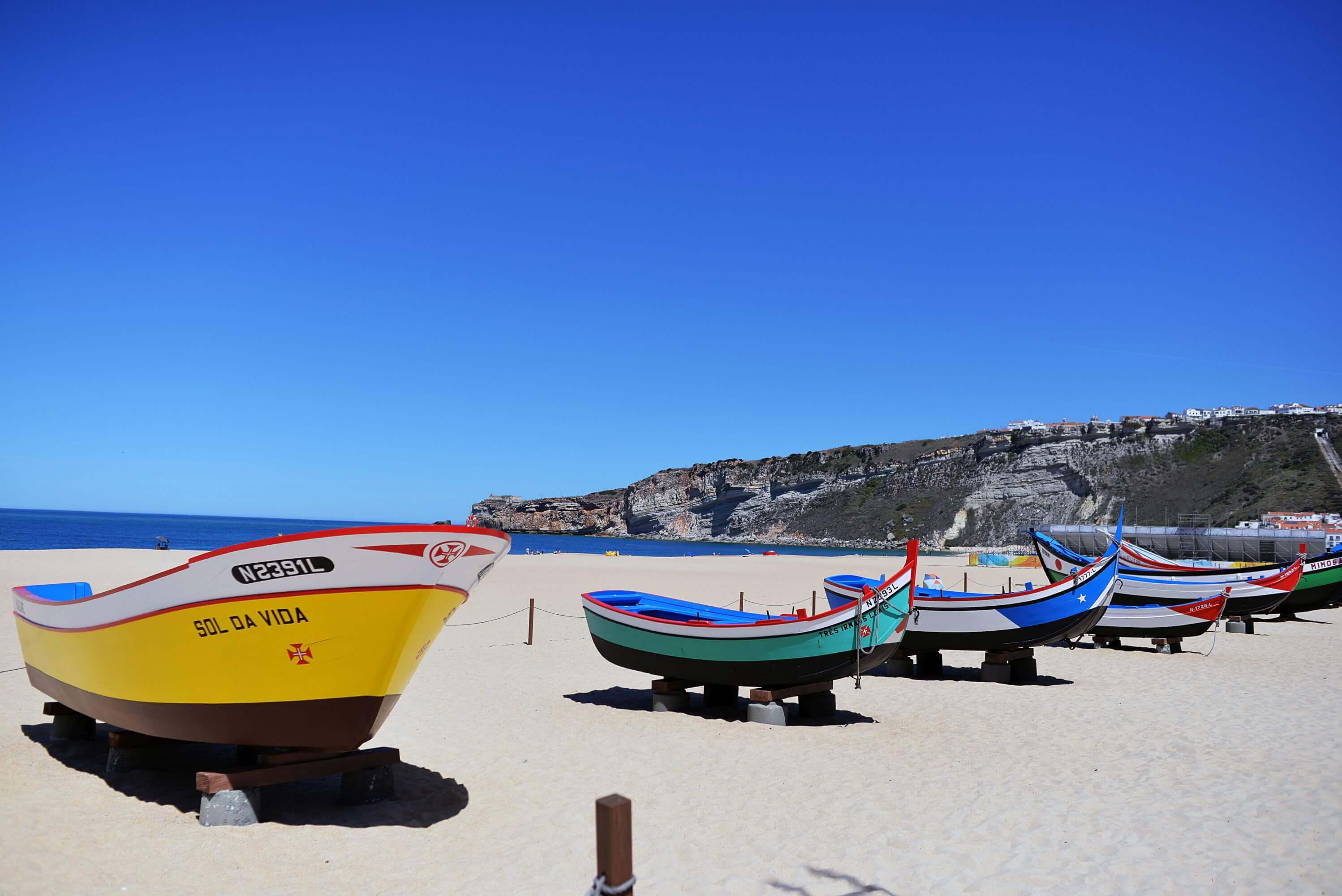 Oro & Nero: Encantos Home