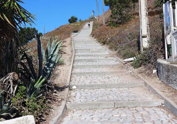 Nazare Sitio Uphill Staircase