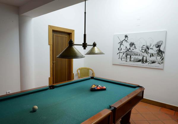 Gilmafacho Pool Table