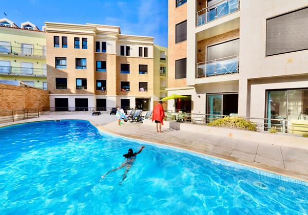 Pool Area Parque Residence Sao Martinho