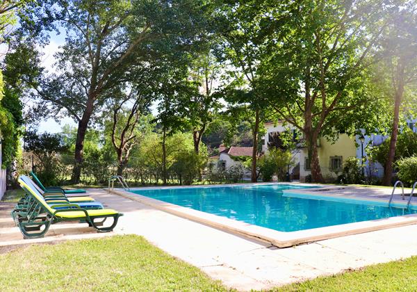 Quinta Da Barreira Holiday Home Pool