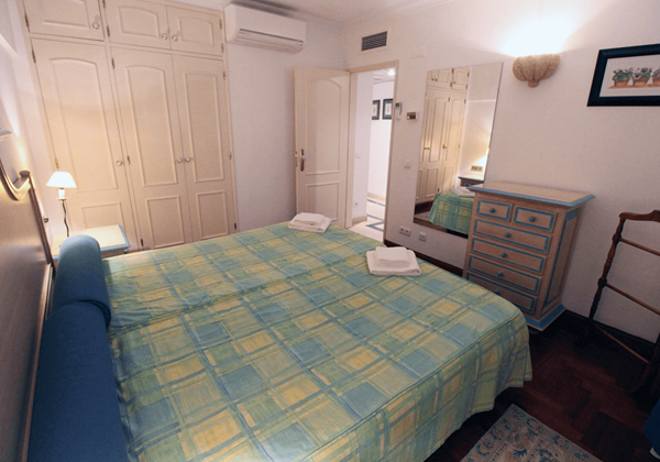 Algarve Vilamoura Holiday Apartment Marina Mar Cascata Twin Bedroom With AC