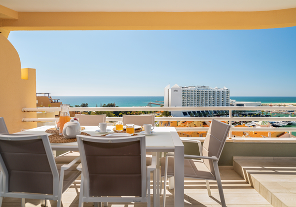 Algarve Vilamoura Luxury Holiday Apartment Marina Mar Bela Vista Balcony With Sea View And Vilamoura Marina View