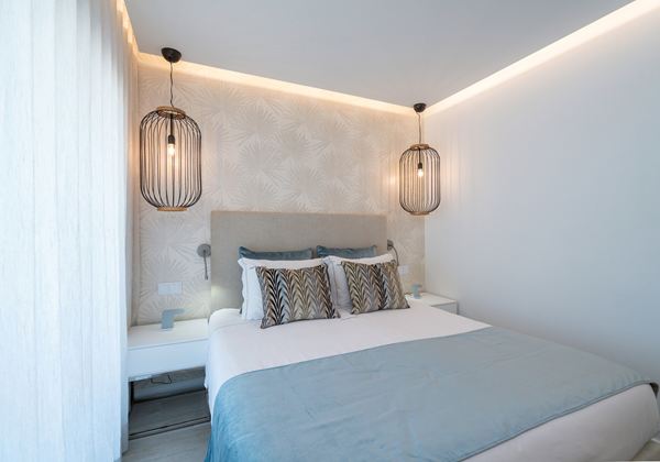 Algarve Vilamoura Luxury Holiday Apartment Marina Mar Vela Vista Queen Bedroom 1