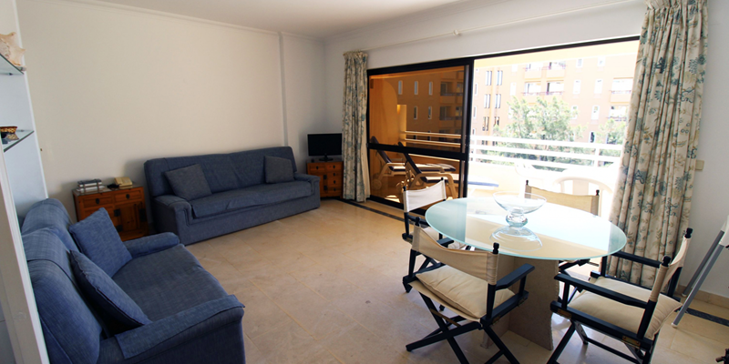 Algarve Vilamoura Marina Mar Holiday Apartment Navegante Living Room Area