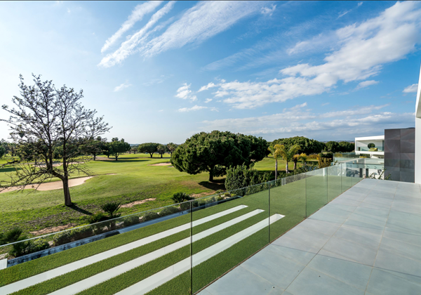 Algarve Vilamoura Luxury Holiday Villa Colinas Do Golfe 1St Floor Balcony View Over Laguna Golf Course