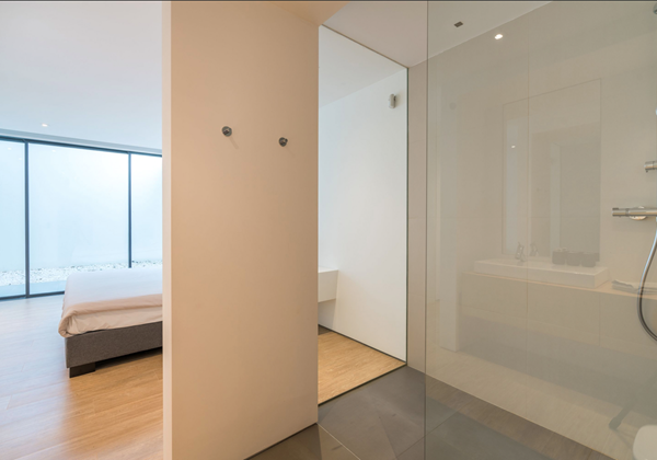 Algarve Vilamoura Luxury Holiday Villa Colinas Do Golfe Floor 1 En Suite Bedroom Bathroom Walk In Shower