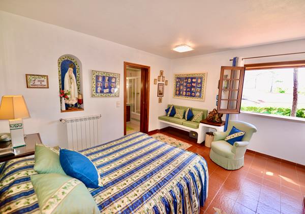 Master Bedroom In Villa Isabel De Aragao Colares Sintra
