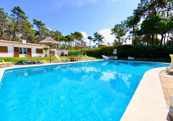 Private Pool In Villa Isabel De Aragao Colares Sintra