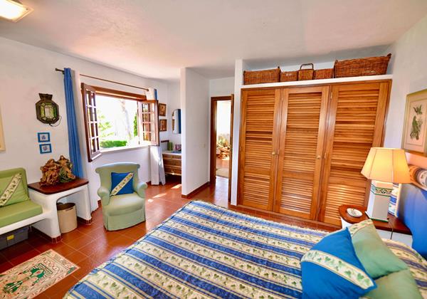 Villa Isabel De Aragao Main Bedroom Colares Sintra