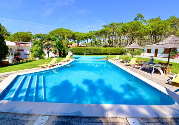 Villa Isabel De Aragao Pool Area Colares Sintra