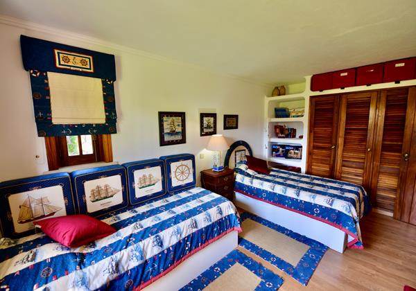 Villa Isabel De Aragao Twin Bedroom Colares Sintra