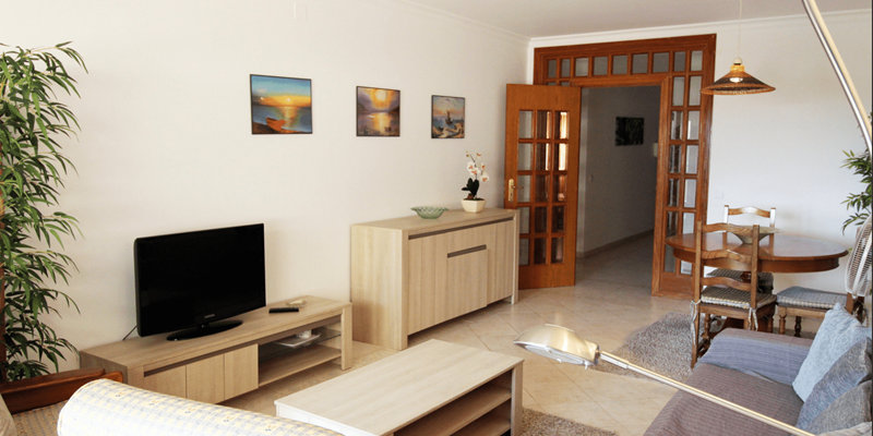 Algarve Vilamoura Holiday Apartment Varandas Do Sol Living Room With Cable TV Min