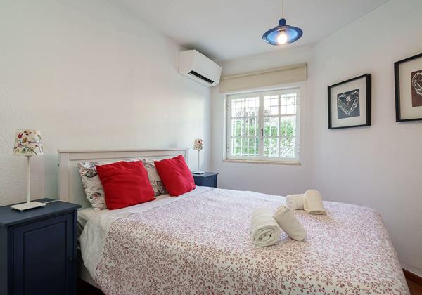 Bedroom In Villa Mianas Holiday Rental In Vilamoura Algarve
