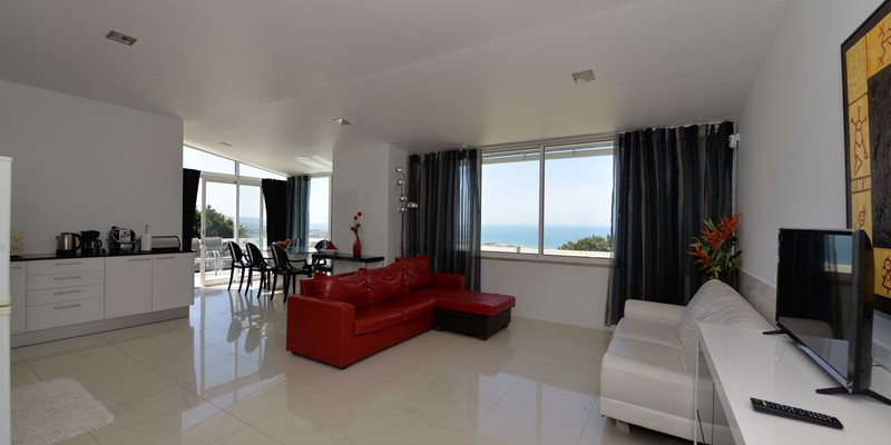 Nazare Pederneira Holiday Apartment Seaview Splendor 2 Bedroom Apartment Living And Dining Room Areas