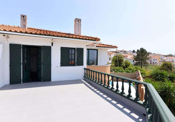 Private Holiday Villa Nazare Casa De Norte Rooftop With View Over Pool