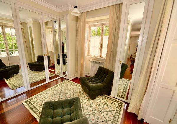 Changing Area Of The Master Bedroom In The Quinta Da Barreira