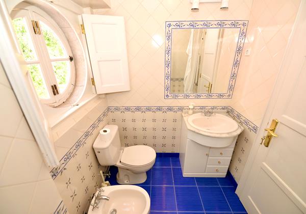 En Suite Bathroom To Fifth Bedroom Of The Quinta Da Barreira In The Silver Coast Of Portugal