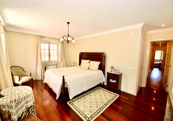 Master Bedroom In The Quinta Da Barreira On The Silver Coast Of Portugal