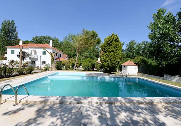 Pool In And Villa In Portugals Silver Coast