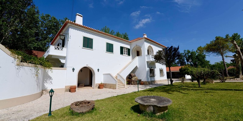 Quinta Da Barreira Near Lisbon