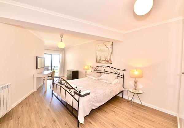 Second King Bedroom Holiday Rentals Silver Coast Portugal