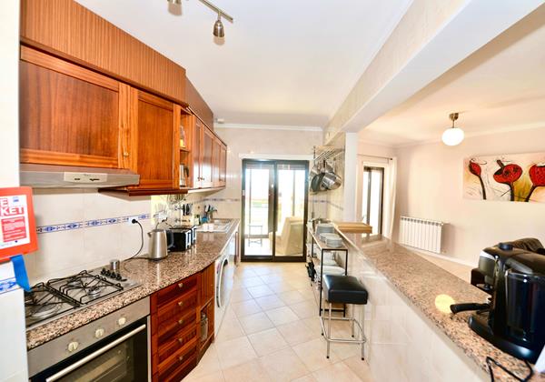 Palm Tree Kitchen Holiday Homes Sao Martinho Do Porto
