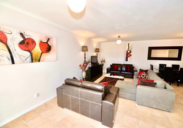 Palm Tree Apartment Lounge Sao Martinho Do Porto Portugal