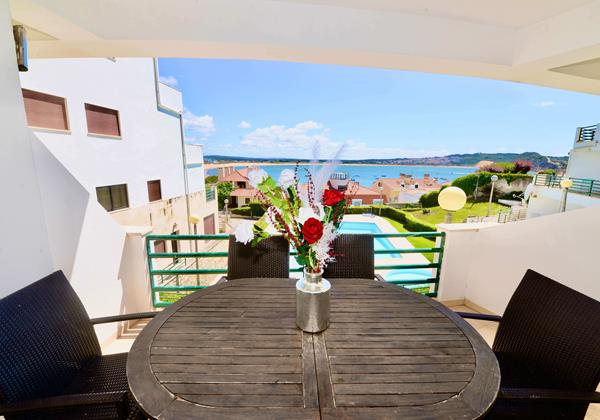 Balcony With Pool And Bay View Palm Tree Apartment Holiday Rentals Sao Martinho Do Porto Portugal