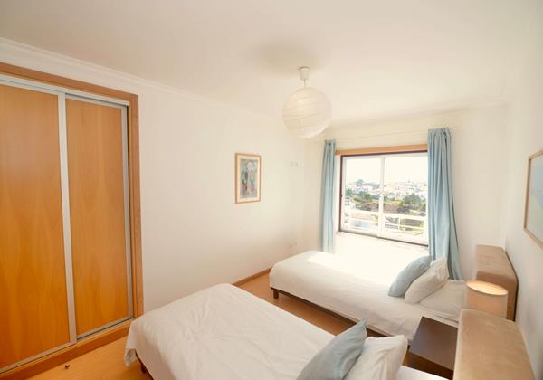 Twin Bedroom 2 Apartment Tide Holiday Rentals Nazare Portugal