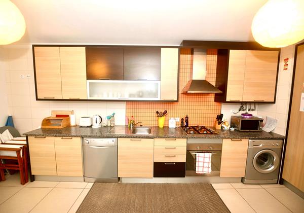 Kitchen Apartment Tide Holiday Rentals Nazare Portugal