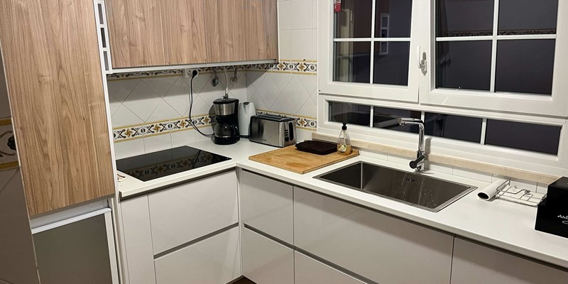 Lighthouse Kitchen Holiday Rental Sao Martinho Do Porto Portugal