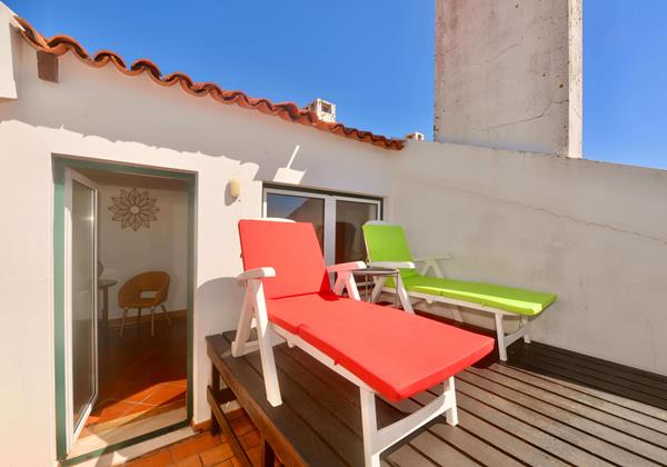 Private Roof Top Terrace With Sunloungers Holiday Apartment In Gilmafacho Sao Martinho Do Porto Portugal