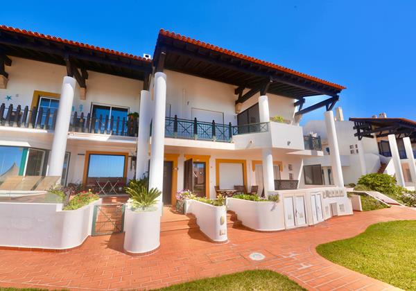 Outside View Of Rental Apartment In Gilmafacho Sao Martinho Do Porto Portugal