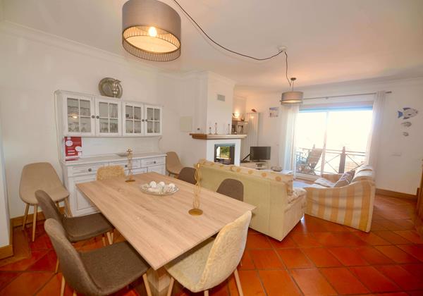 Dining Area Holiday Home Apartment In Gilmafacho Sao Martinho Do Porto Portugal
