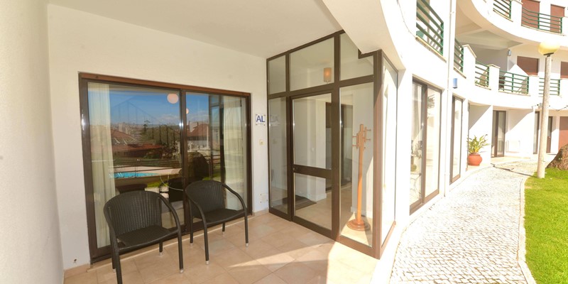 Private Terrace In Bay Apartment Holiday Rentals In Sao Martinho Do Porto Silver Coast Portugal