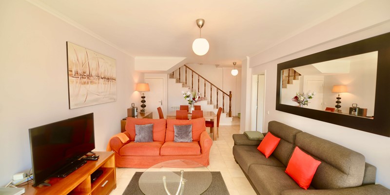 Lounge In Bay Apartment Holiday Rentals In Sao Martinho Do Porto Silver Coast Portugal