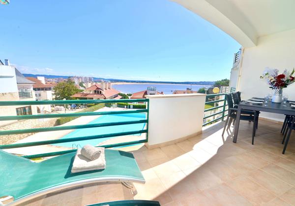 Balcony With View Over The Sea And Pool In Bay Apartment Holiday Rentals In Sao Martinho Do Porto Silver Coast Portugal