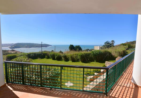 Large Balcony With Garden And Ocean Views In Holiday Rental Apartment Cereja In Sao Martinho Do Porto Silver Coast Portugal