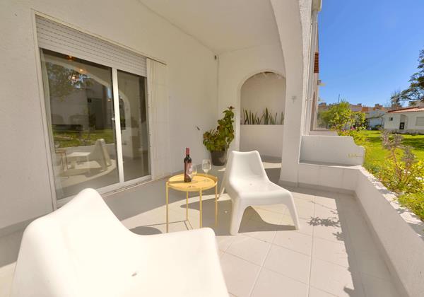 Villa Cove Front Terrace Vilamoura