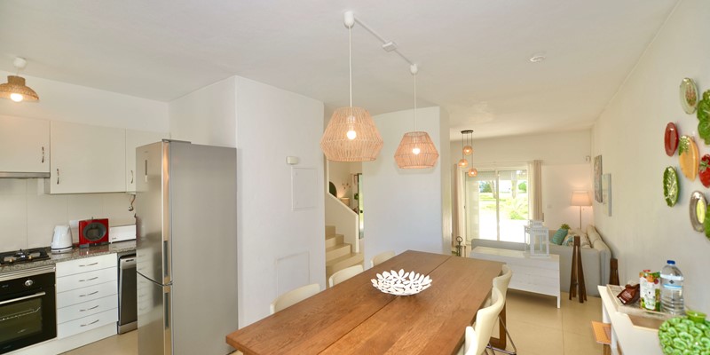 Villa Cove Dining Area And Kitchen Vilamoura