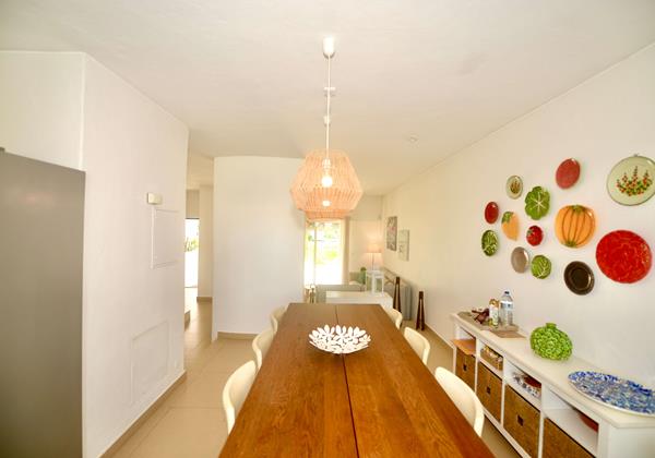 Villa Cove Dining Area 4 Vilamoura