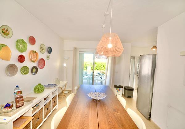 Villa Cove Dining Area 3 Vilamoura
