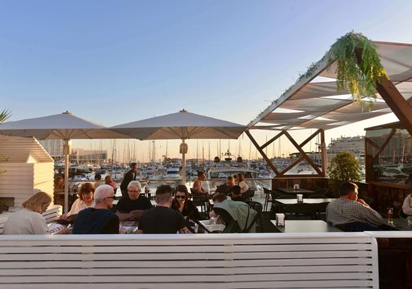 Restaurant By The Marina In Vilamoura