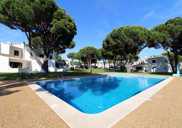 Pool in Vilamoura complex