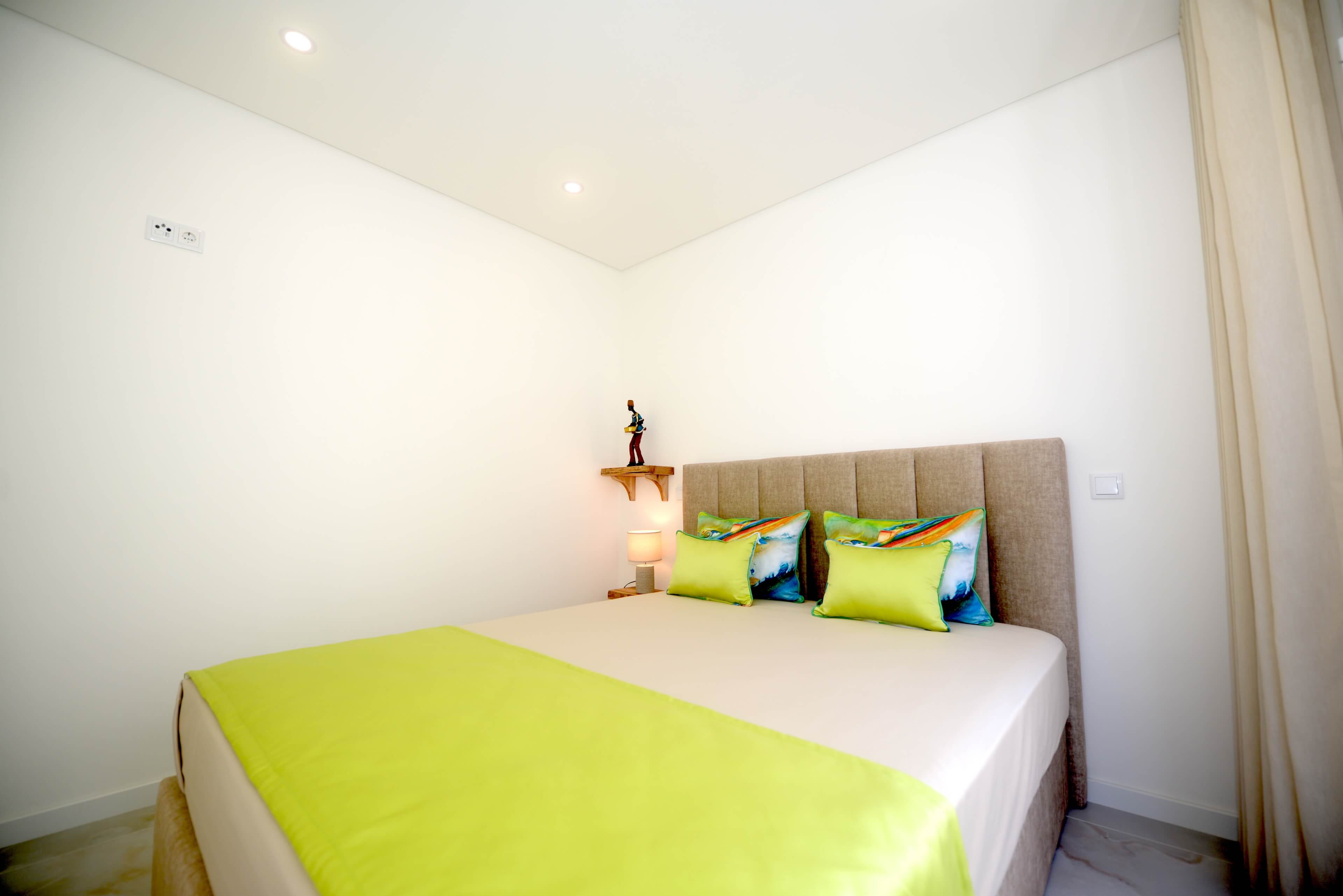 Oro & Nero: Arte Home